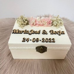 Caja madera personalizada con flores presevadas
