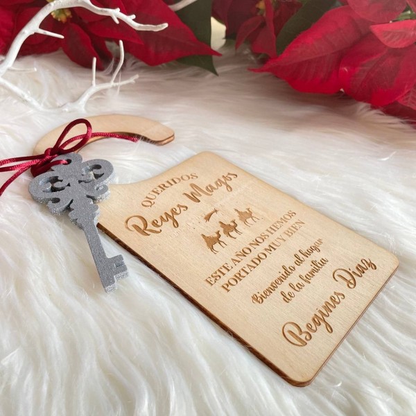 Cuelgapuerta con Llave Mágica