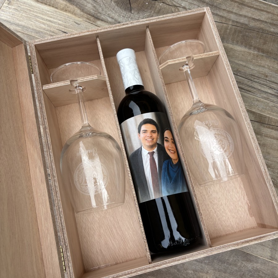 Caja vino personalizada